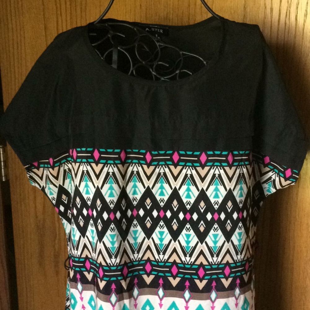 Sleeveless Black/Print Dress Tunic Size Small